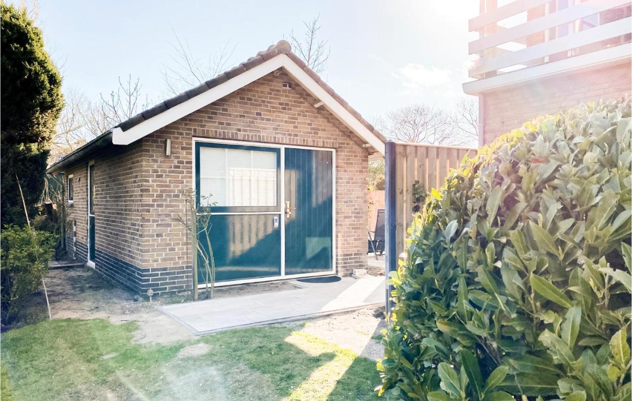 1 Bedroom Gorgeous Home In Zoutelande Exterior foto